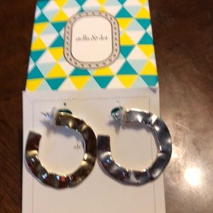 Stella & Dot Jewelry - EUC Stella & Dot wave earrings in box Stella & Dot Jewelry - EUC Stella & Dot wave earrings in box